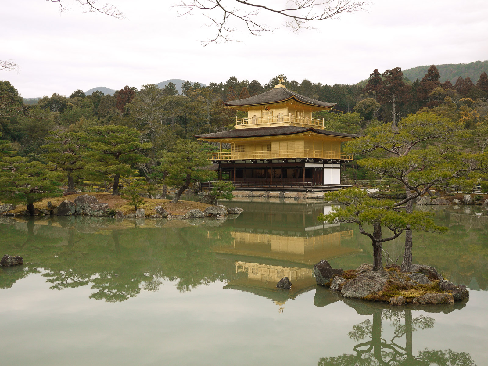 京都庭めぐりの旅 ～ 金閣寺
