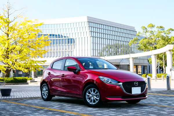 Mazda2 1周年+お手軽カスタム